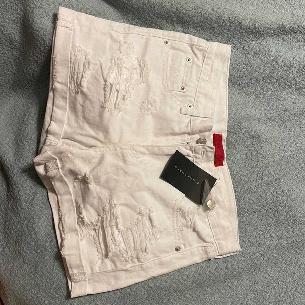 Boutique white ripped shorts NWT